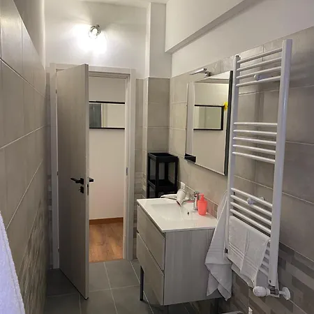 Lola Home, Ostiense Apartamento *